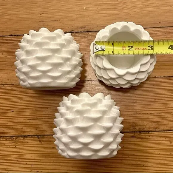S/3 Ceramic Pinecone Tealight/ Votive holders. NWT.